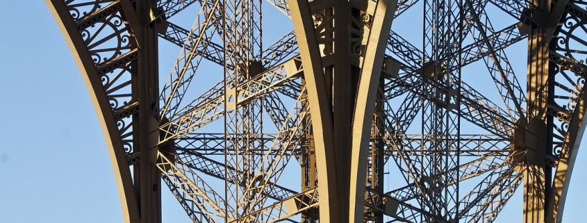 De eiffeltoren. Deze grote stalen toren is de bekendste bezienswaardigheid van Parijs.