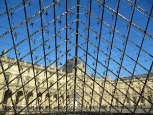 Het Louvre. Een van de vele bezienswaardigheden in Parijs.